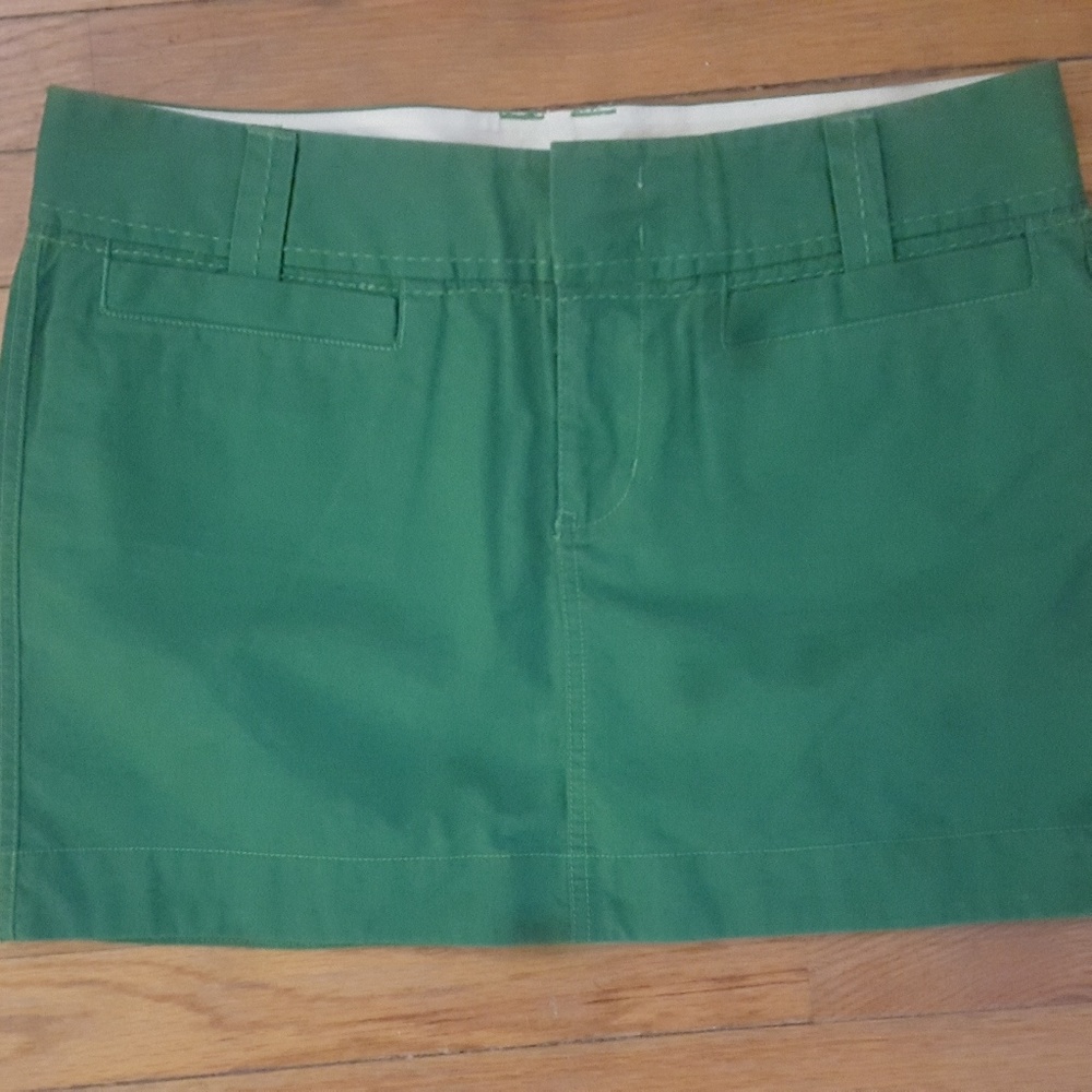 Green twill mini skirt